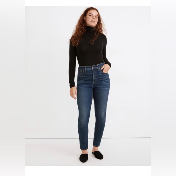 Madewell Denim - *NWT* Madewell Curvy high rise skinny jeans size 26